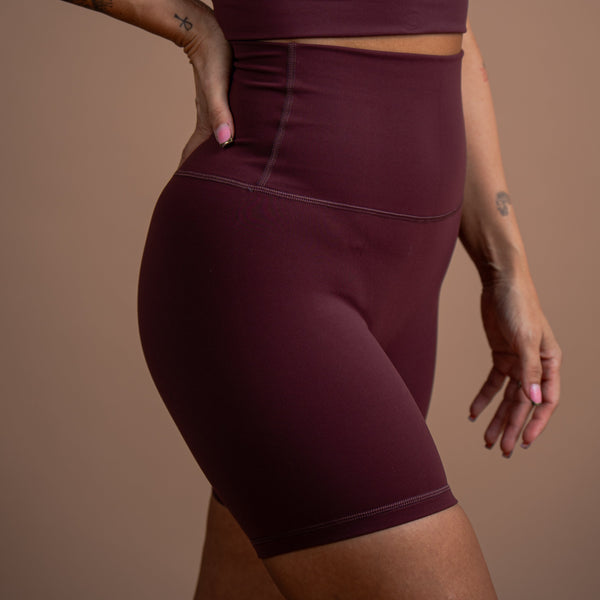 CAICOS SEAMLESS SHORTS WITH WHITE LOGO