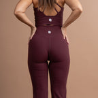 CAICOS SEAMLESS FLARED PANTS WITH WHITE LOGO